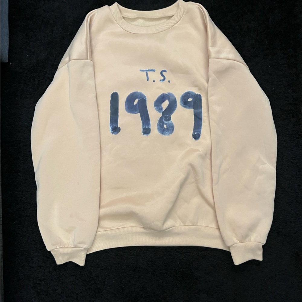 Taylor Swift 1989 Camel Colored Sweatshirt Size Small
